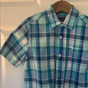 Children’s Place short sleeve plaid shirt sz 7/8